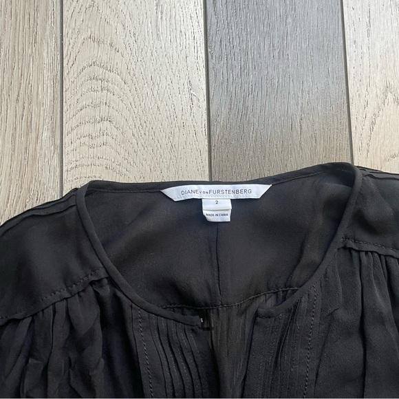 Diane Von Furstenberg Black Pleated Sundress with Bishop Sleeves - Picture 2 of 6